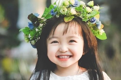 Đặt tên cho con theo họ của bố hay mẹ?