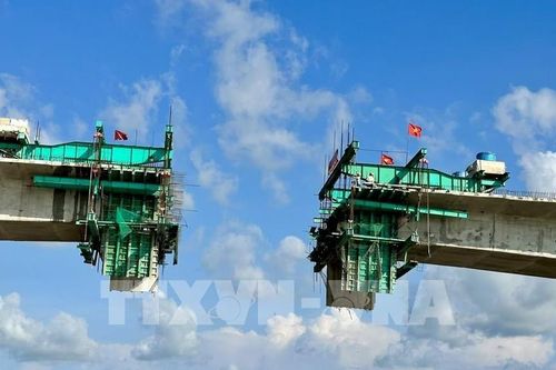 TP HCM: Đề xuất xây cầu mới 'giải cứu' giao thông phía Nam thành phố