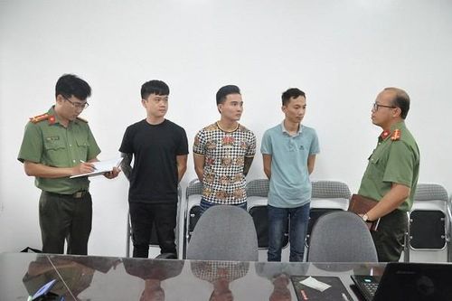 Mua phần mềm định vị, giám sát trên mạng nhiều nạn nhân 'nếm trái đắng'