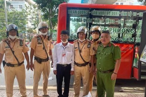 Khởi tố vụ án xe buýt Phương Trang chở thuốc lá lậu