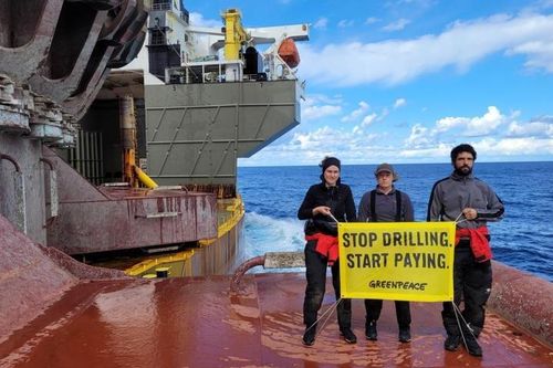 Shell đệ đơn kiện Greenpeace