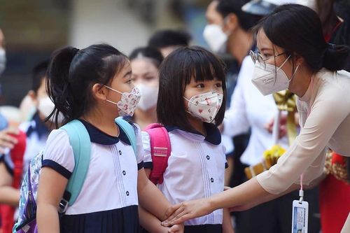 Không theo 'quy luật ngầm' ở trường, tôi phải viết đơn xin nghỉ việc