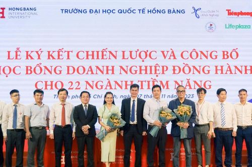 Hơn 300 doanh nghiệp đồng hành cùng học bổng doanh nhân HIU