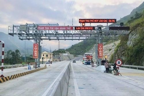 Rút ngắn khoảng cách từ TP Lào Cai lên Sapa nhờ dịch vụ thu phí không ngừng