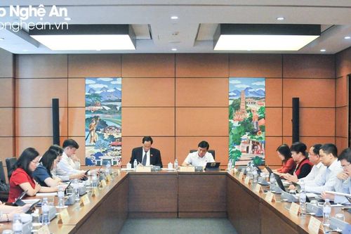 Có nên luật hóa quy định xe cá nhân phải có thiết bị giám sát hành trình, thiết bị thu thập dữ liệu, hình ảnh người lái xe?