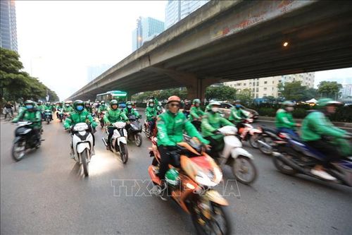 Hoàn thiện cơ sở pháp lý phát triển mô hình kinh tế chia sẻ