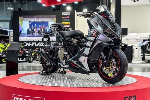 'Quái thú' Dragster 559 Twin trình làng - vô đối về sức mạnh