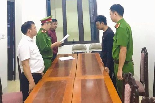 Trai 'lơ' lên mạng dụ nữ sinh vị thành niên