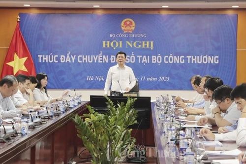 Bộ trưởng Nguyễn Hồng Diên chủ trì Hội nghị thúc đẩy chuyển đổi số tại Bộ Công Thương