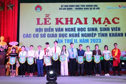 Khai mạc hội diễn văn nghệ học sinh, sinh viên các cơ sở giáo dục nghề nghiệp tỉnh Khánh Hòa lần thứ II