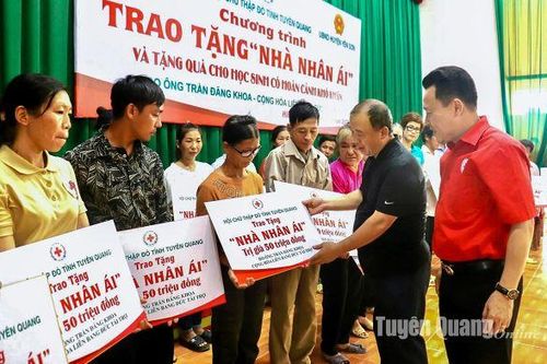 Lan tỏa nghĩa cử đẹp vì cộng đồng