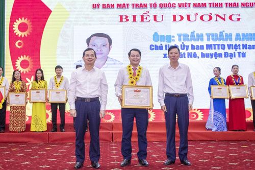 Biểu dương 93 cán bộ Mặt trận cơ sở tiêu biểu