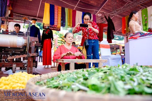 Hà Nội: Tinh hoa làng nghề khoe sắc tại Hoàng Thành Thăng Long