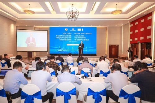 Thúc đẩy chuyển đổi sử dụng phương tiện giao thông điện