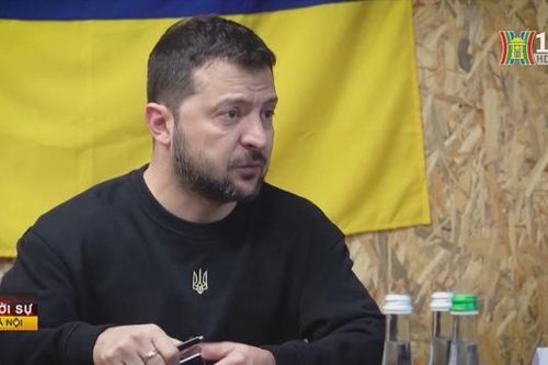 Tổng thống Ukraine gia hạn thiết quân luật và tổng động viên
