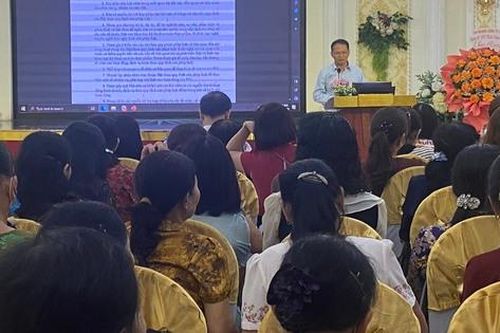 Tăng cường tuyên truyền, phổ biến kiến thức lựa chọn, bảo quản, sử dụng thực phẩm an toàn