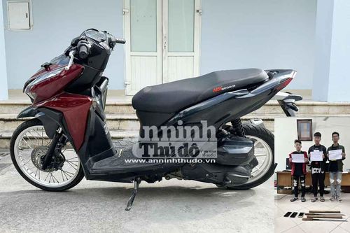 Bắt khẩn cấp 3 thanh niên giả vờ mua xe máy rồi cướp