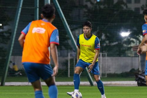 Quế Ngọc Hải bình phục, HLV Troussier thở phào