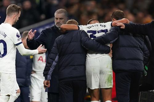 Postecoglou 'choáng váng' vì vấn đề nhân sự