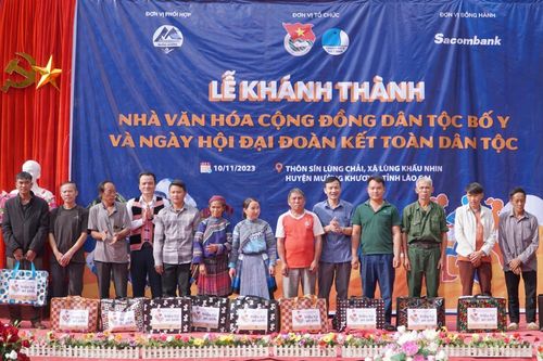Khánh thành Nhà văn hóa cộng đồng dân tộc Mảng và dân tộc Bố Y gắn với Ngày hội Đại đoàn kết toàn dân tộc