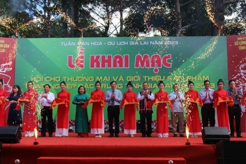 Có gì tại Hội chợ thương mại và giới thiệu sản phẩm nông nghiệp đặc trưng tỉnh Gia Lai?