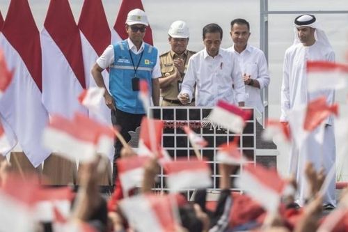 Indonesia xây dựng các nhà máy năng lượng mặt trời trên hồ chứa nước