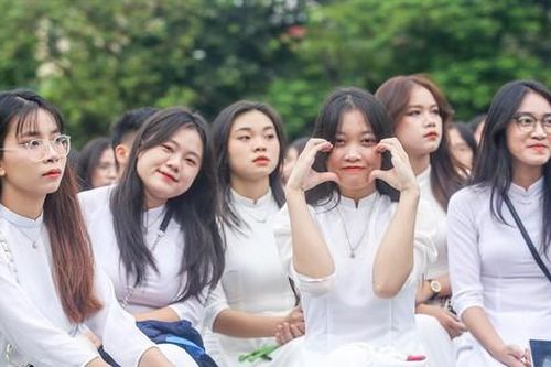 Hiệu trưởng đại học xin chuyển vị trí vì áp lực tự chủ