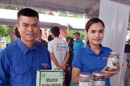 Chàng trai giữ hương vị mắc ca truyền thống