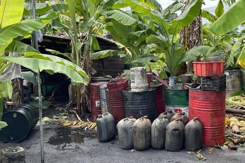 Công an vào cuộc vụ kho dầu, nhớt thải tập kết giữa khu dân cư