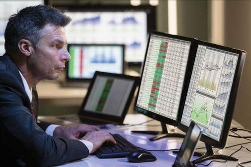 Fubon ETF 'hút' ròng 1.200 tỉ đồng từ đầu tháng 10, rót mạnh vào chứng khoán Việt Nam