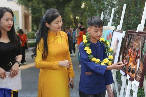 37 tác phẩm xuất sắc được trao giải chung kết toàn quốc Cuộc thi 'Lắng nghe con nói'