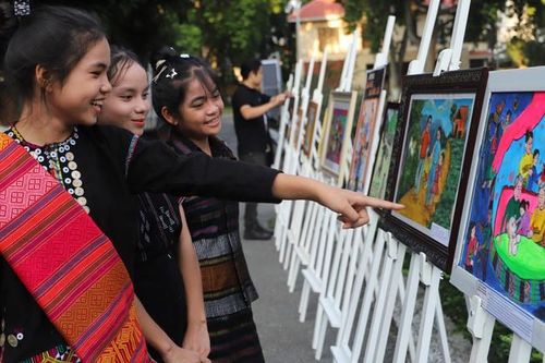 'Lắng nghe con nói' - Nơi gửi gắm những ước mơ của trẻ em dân tộc thiểu số