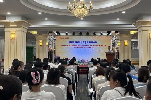 Bộ Công Thương tổ chức đào tạo, phát triển nguồn nhân lực thương mại điện tử tại các địa phương