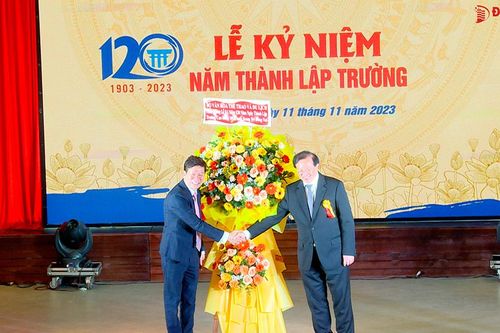 Dấu ấn 120 năm thành lập Trường cao đẳng Mỹ thuật trang trí Đồng Nai