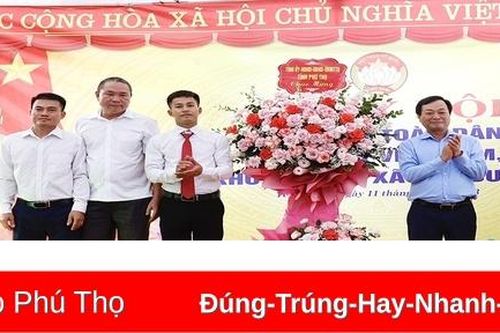 Chủ tịch UBND tỉnh Bùi Văn Quang dự Ngày hội Đại đoàn kết tại Cẩm Khê