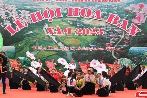 Phong trào văn nghệ quần chúng tại Vân Hồ