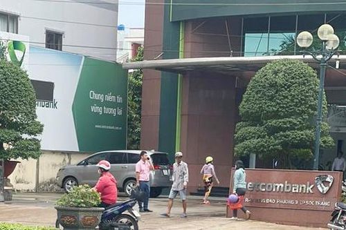 Vietcombank Sóc Trăng không thi hành bản án đã có hiệu lực pháp luật