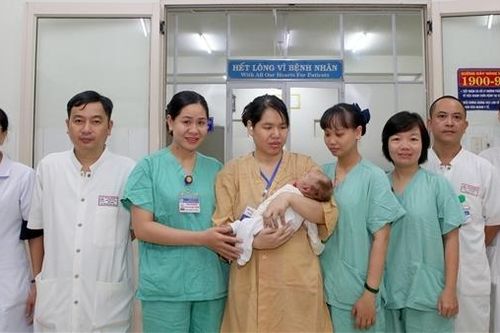 Kịp thời cứu sống 2 trẻ sơ sinh mắc bệnh lý nguy kịch
