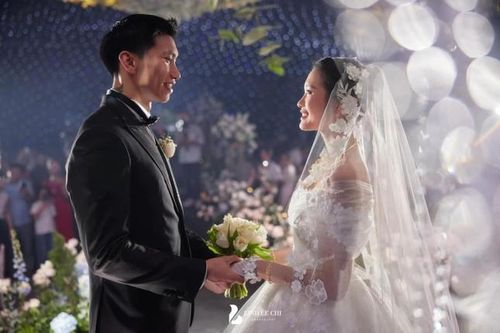 Điều thú vị về bó hoa cưới của Doãn Hải My: Vừa giống lại vừa khác các cô dâu showbiz