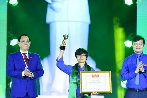 Tuyên dương 42 gương thanh niên nhận Giải thưởng Lương Định Của