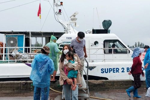 Từ ngày 13-11, tạm dừng tàu tuyến Sa Kỳ - Lý Sơn vì biển động