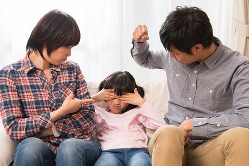 Vì sao không nên áp đặt con?