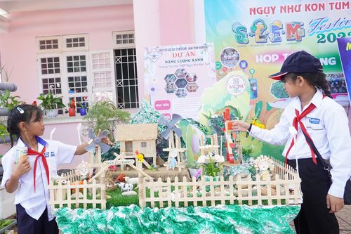 83 sản phẩm tham gia ngày hội giáo dục STEM tại Kon Tum