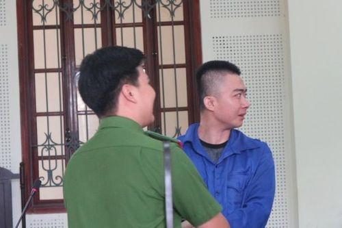 Bị bạn nhậu chém vì không chịu đi hát karaoke