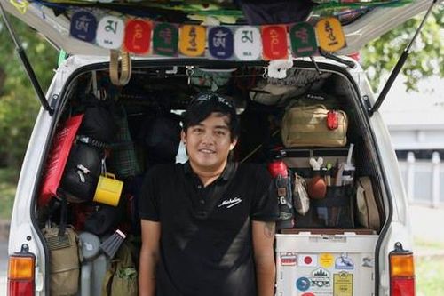 Chàng trai Việt mang gần 400 món đồ để phượt vòng quanh thế giới
