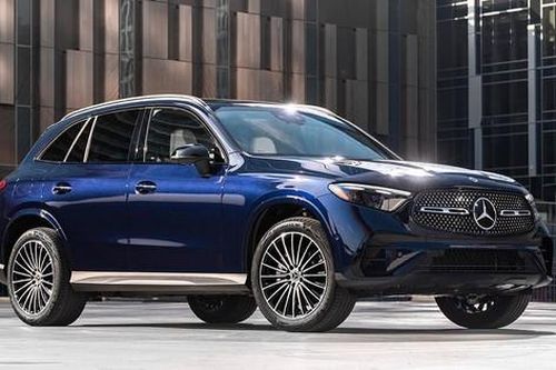 Triệu hồi Mercedes-Benz GLC 2024 do lỗi kính chắn gió