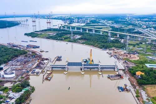 Gia đình 3 người tử vong bất thường ở phòng trọ; TPHCM xin ý kiến các tỉnh để vận hành dự án chống ngập 10.000 tỷ đồng