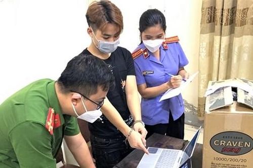 Bị lừa 900 triệu đồng sau thông báo sim điện thoại 'bị khóa 2 chiều'