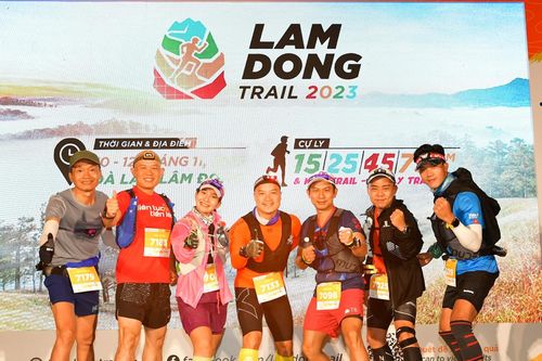 VĐV Việt Nam toàn thắng ở giải Lâm Đồng Trail 2023