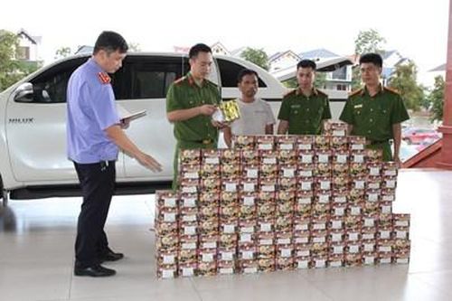 Chặt đứt đường dây buôn bán, vận chuyển gần 4 tạ pháo nổ
